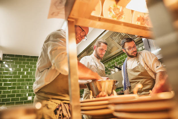 Küchenbrigade des Weinforum Franken vereint für das große Silvester-Galadinner